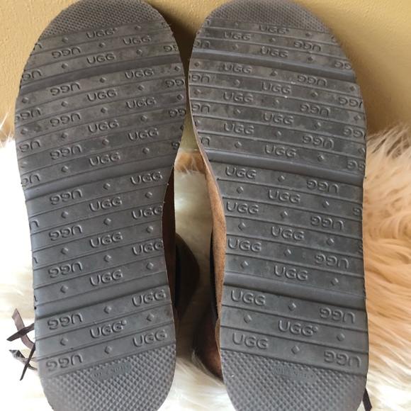 UGG Karisa Boots - Picture 4 of 5